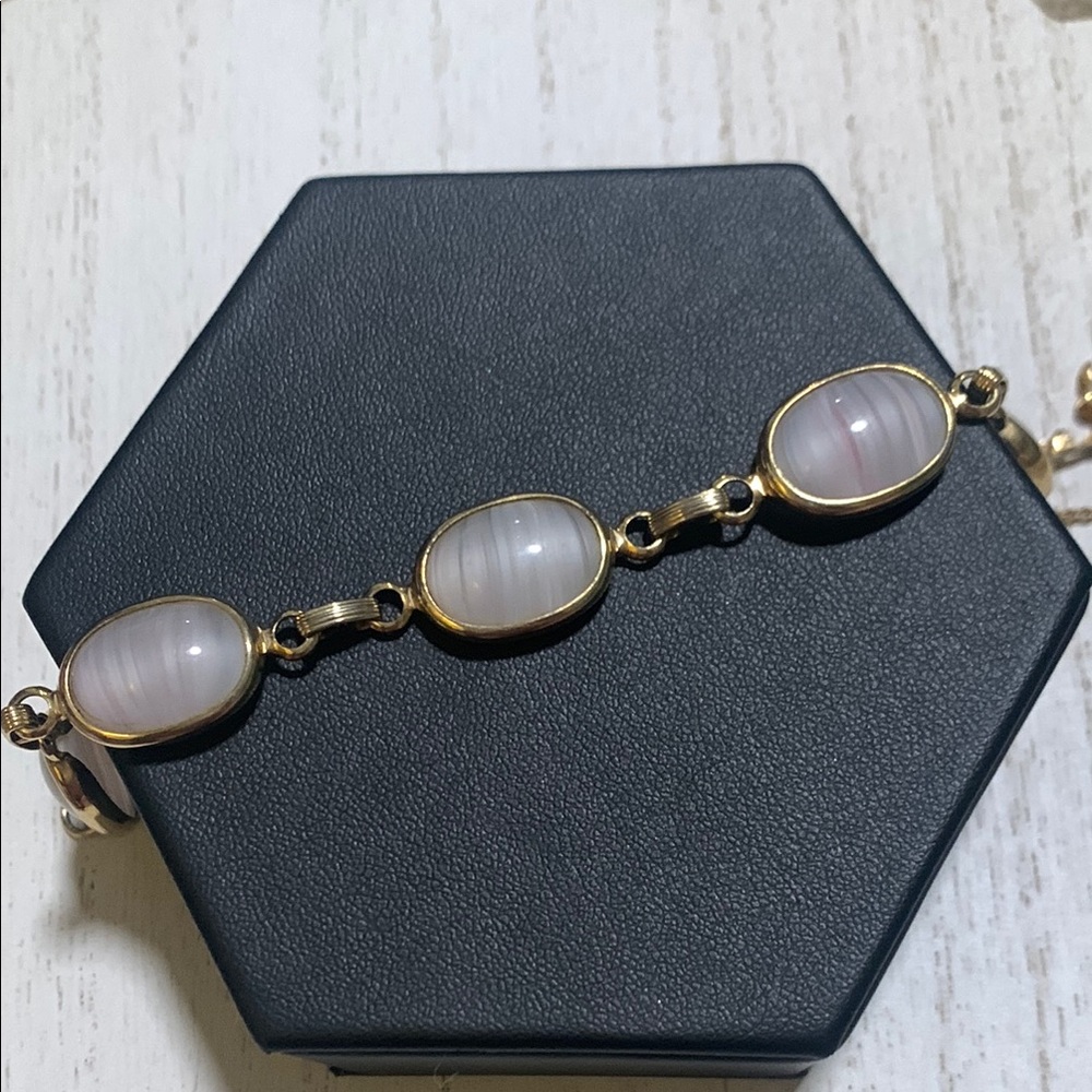 Vintage Sarah Coventry Bracelet - Picture 1 of 5